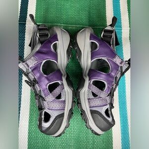 ✨🎉Cabela’s XPG Vibram Closed Toe Sport Hiking Waterproof Outdoor Sandal Size 6.5